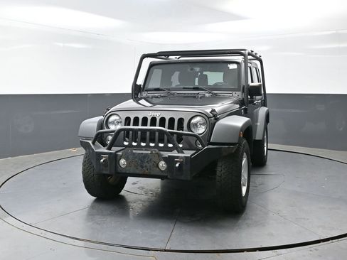Used 2017 Jeep Wrangler Sport w/ Quick Order Package 24S AWD/4WD image 7