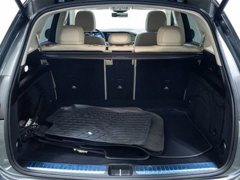 Used 2022 Mercedes-Benz GLE 350 4MATIC w/ Premium Package image 9