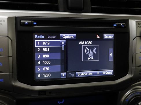 Used 2017 Toyota 4Runner Limited image 9