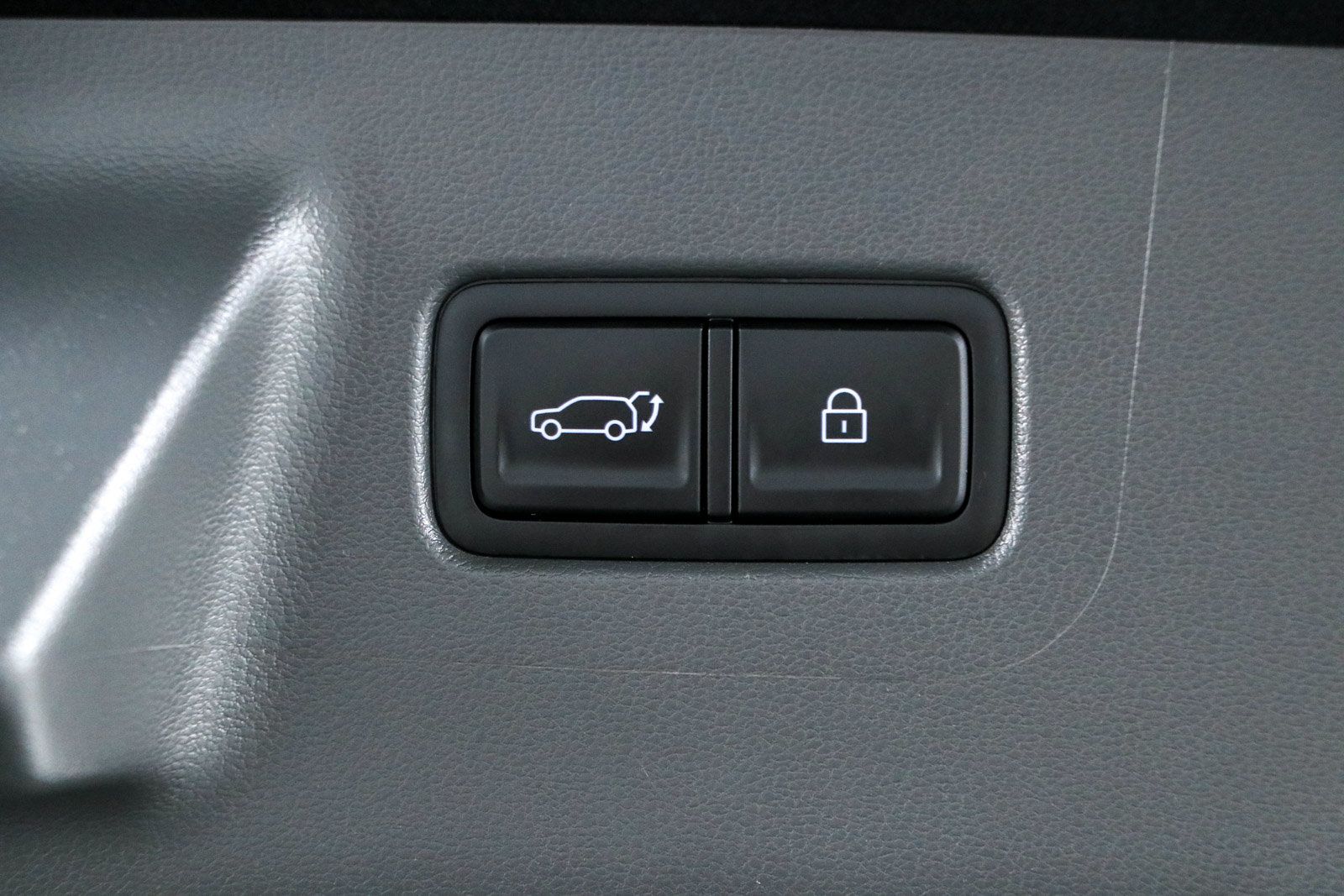 Used 2025 Hyundai Santa Fe SEL FWD image 25