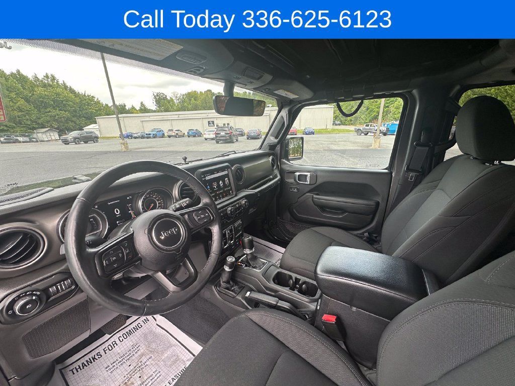 Used 2022 Jeep Wrangler Unlimited Sport AWD/4WD image 14