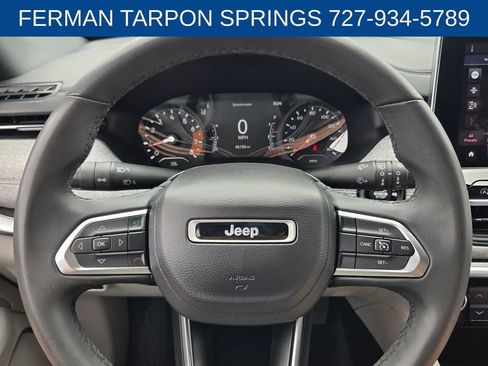 Used 2024 Jeep Compass Latitude AWD/4WD image 31