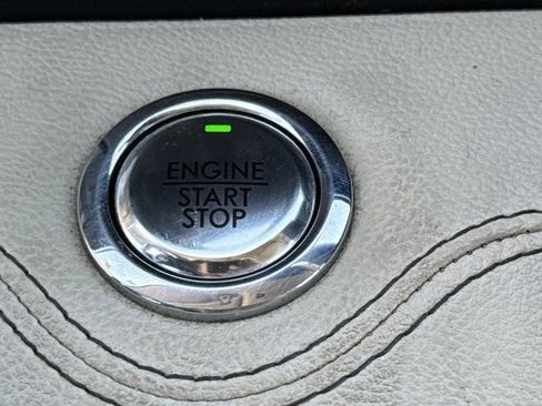 Used 2019 Lincoln Navigator Reserve image 22