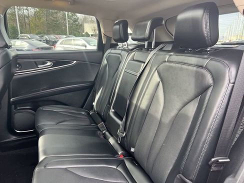 Used 2023 Lincoln Nautilus Reserve w/ Monochromatic Package image 23