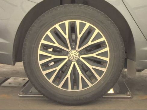 Used 2019 Volkswagen Jetta SE FWD image 23