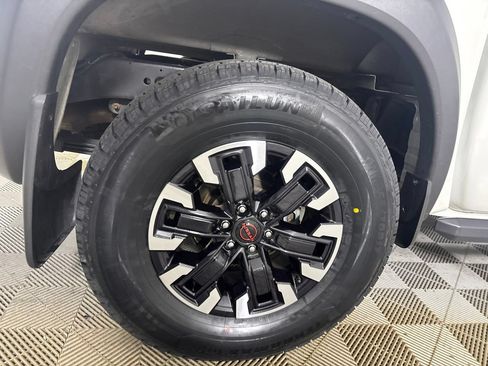 Used 2022 Nissan Frontier PRO-4X AWD/4WD image 34