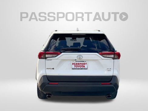 Used 2019 Toyota RAV4 XLE image 6