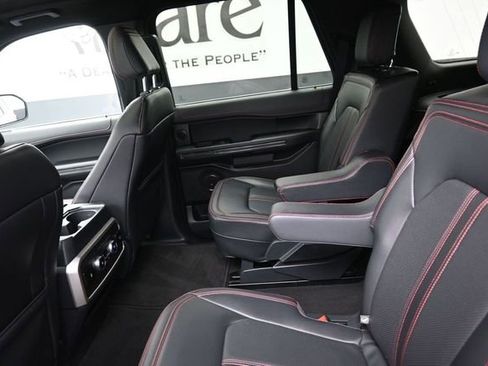 Used 2024 Ford Expedition Limited AWD/4WD image 24