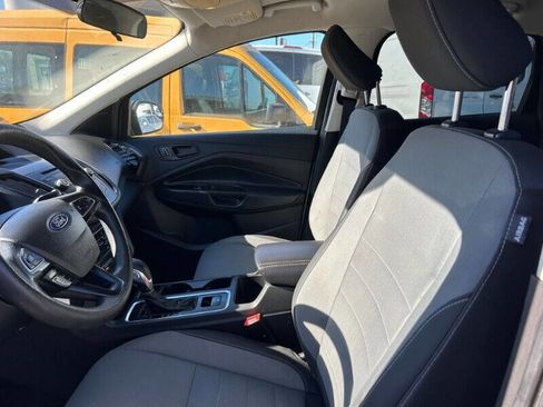 Used 2018 Ford Escape S image 8