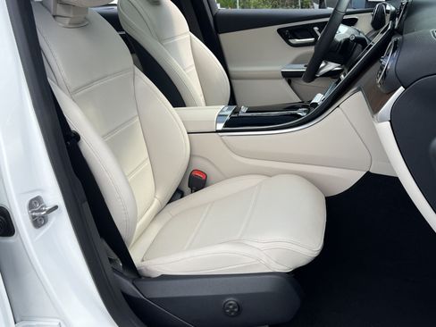 New 2026 Mercedes-Benz GLC 300 4MATIC image 33