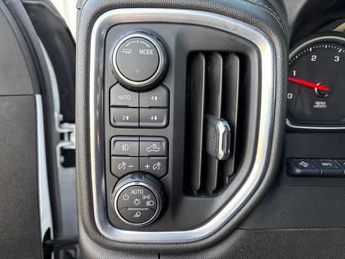 Used 2022 Chevrolet Silverado 2500 High Country w/ Z71 Off-Road Package image 25