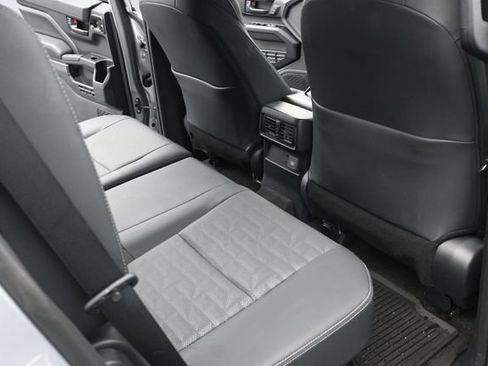 Certified 2026 Toyota 4Runner TRD Off-Road Premium AWD/4WD image 18