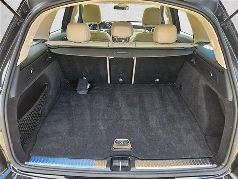 Used 2018 Mercedes-Benz GLC 300 image 6