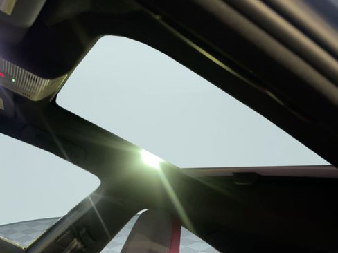New 2026 Volkswagen GTI SE FWD image 16