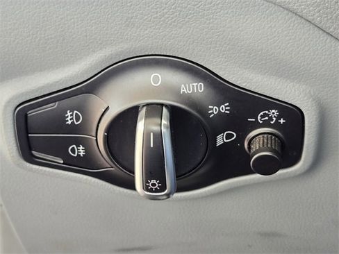 Used 2017 Audi Q5 2.0T Premium image 27