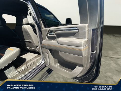 Used 2025 GMC Sierra 2500 AT4 w/ AT4 Premium Plus Package AWD/4WD image 28