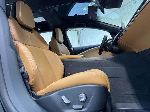 Used 2026 Lucid Gravity Dream image 18