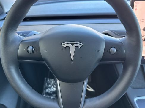 Used 2023 Tesla Model Y Long Range image 20