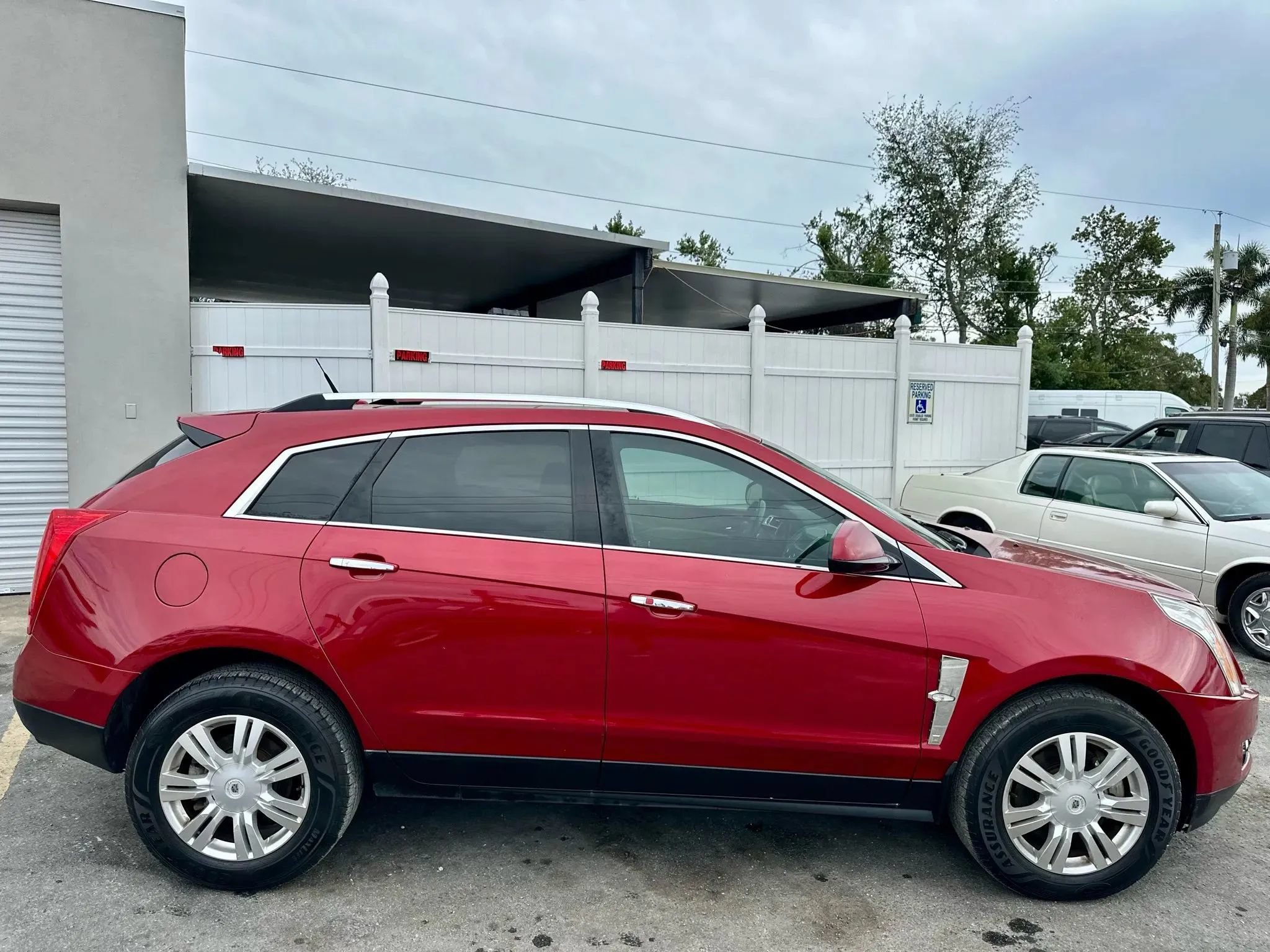 Used 2012 Cadillac SRX Luxury FWD image 5