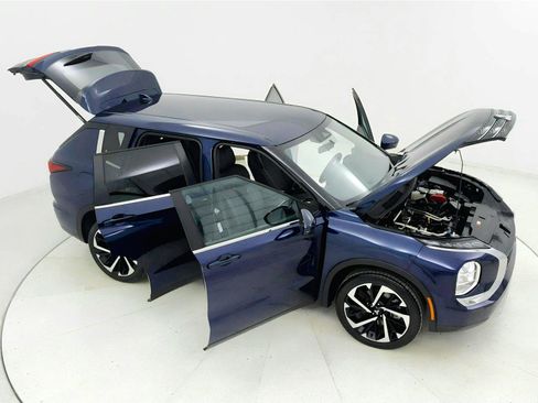 Used 2024 Mitsubishi Outlander FWD image 24