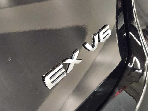 Used 2020 Kia Sorento EX FWD image 13