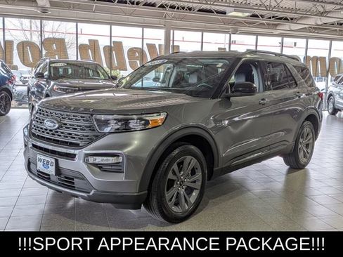 Used 2023 Ford Explorer XLT w/ Equipment Group 202A image 4