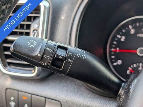 Used 2022 Kia Sportage EX image 19