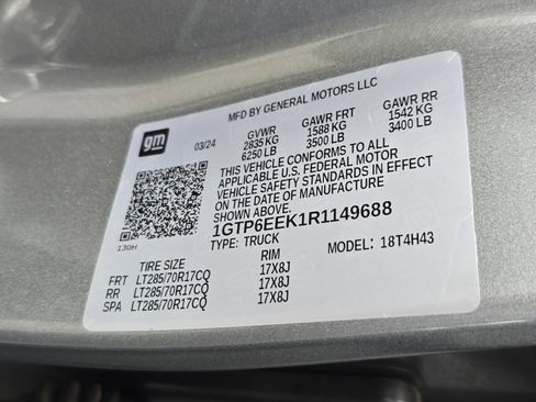 Used 2024 GMC Canyon AT4X image 34