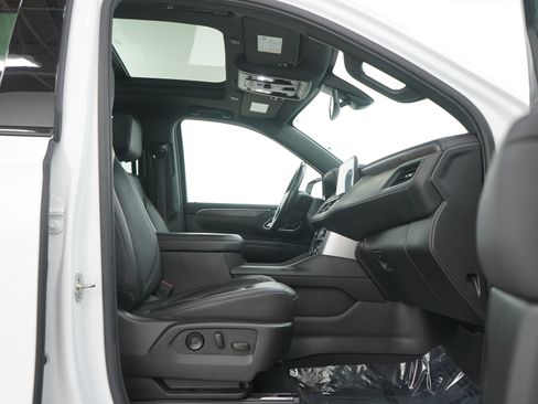 Used 2021 Chevrolet Tahoe Z71 image 14