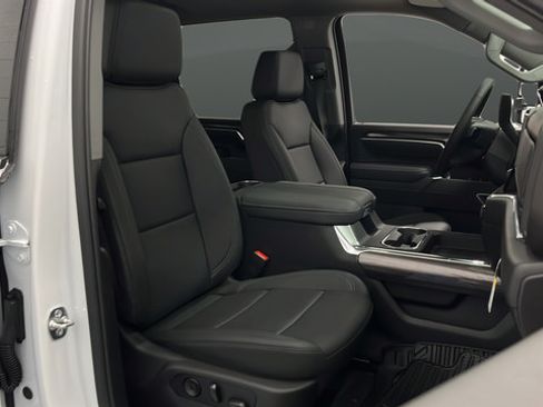 New 2026 Chevrolet Silverado 3500 LTZ w/ LTZ Plus Package AWD/4WD image 24