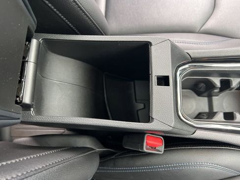 Used 2025 Jeep Compass Limited w/ High Altitude Package image 25