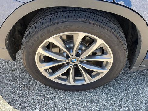 Used 2019 BMW X3 xDrive30i w/ Driving Assistance Package AWD/4WD image 16