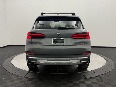 Used 2024 BMW X5 sDrive40i w/ Parking Assistance Package RWD image 6
