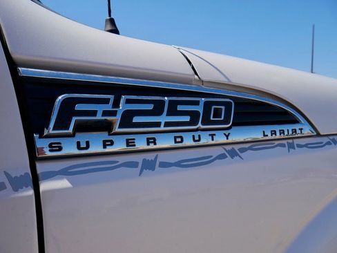 Used 2013 Ford F250 Lariat w/ Chrome Pkg image 4