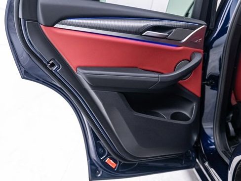 Used 2024 BMW X4 xDrive30i w/ Premium Package image 25