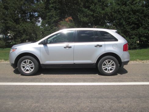 Used 2012 Ford Edge SE FWD image 10