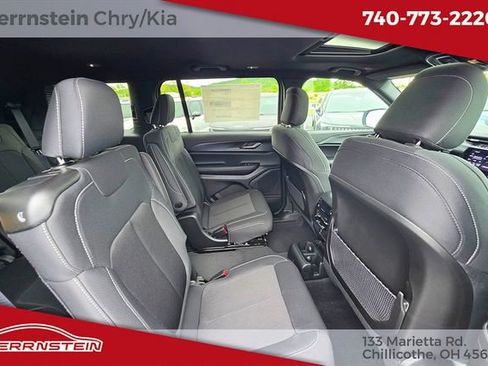 New 2026 Jeep Grand Cherokee L Laredo AWD/4WD image 29