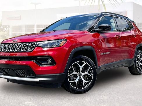 Used 2025 Jeep Compass Limited AWD/4WD image 29