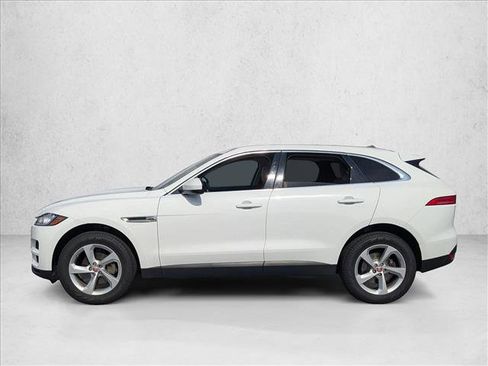 Used 2020 Jaguar F-PACE Premium image 7