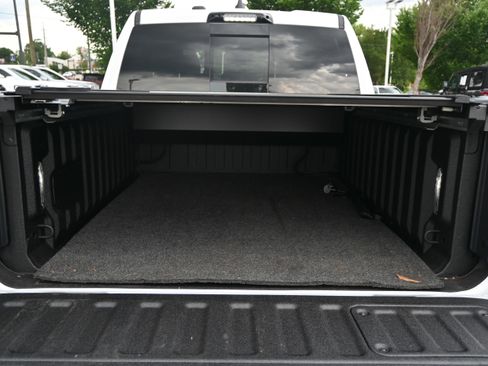 Used 2025 RAM 1500 Limited AWD/4WD image 34