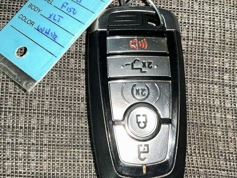 Certified 2022 Ford F150 XLT w/ Equipment Group 302A High image 26