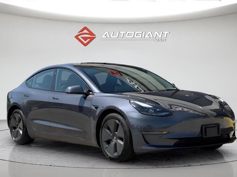 Used 2023 Tesla Model 3 Standard Range RWD image 13