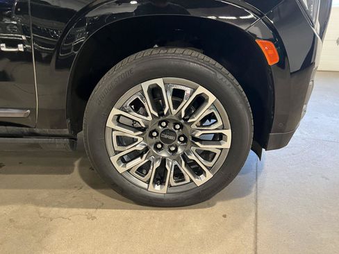 Used 2024 GMC Yukon Denali Ultimate AWD/4WD image 52