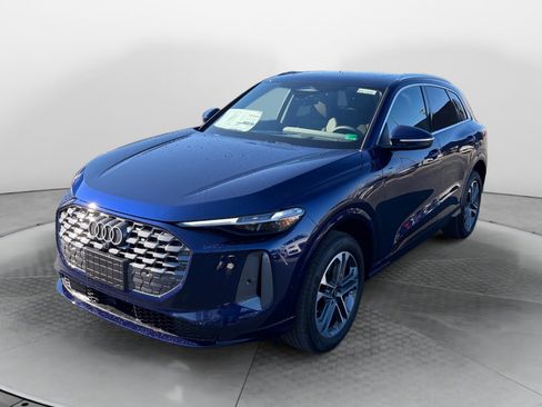 New 2025 Audi Q5 Premium Plus image 3