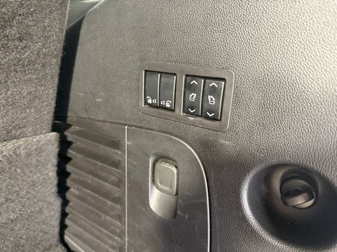 Used 2018 Chevrolet Tahoe Premier AWD/4WD image 12