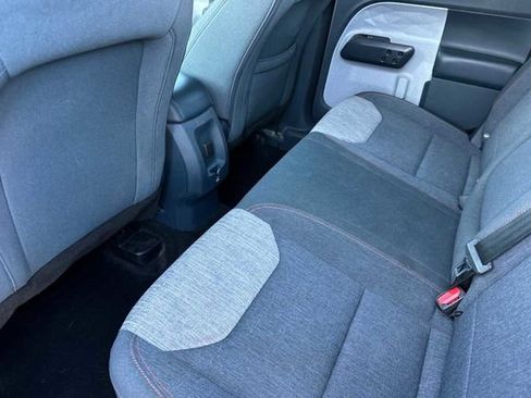 Used 2022 Ford Maverick XLT image 11