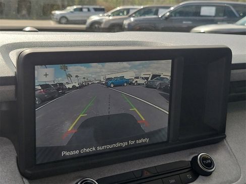 Used 2022 Ford Maverick XLT image 15