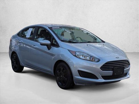 Used 2017 Ford Fiesta S FWD image 3