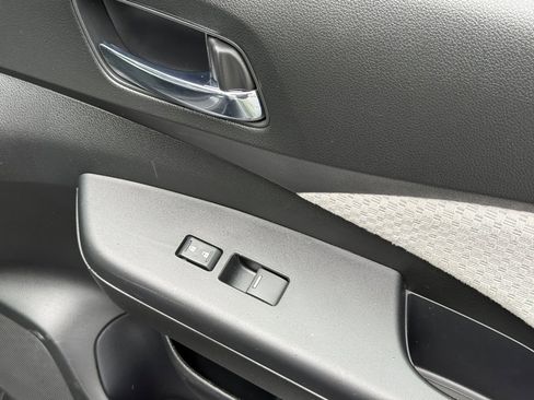Used 2016 Honda CR-V EX image 37