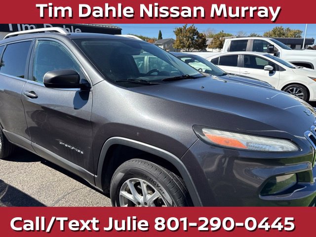 Used 2016 Jeep Cherokee Latitude AWD/4WD image 5